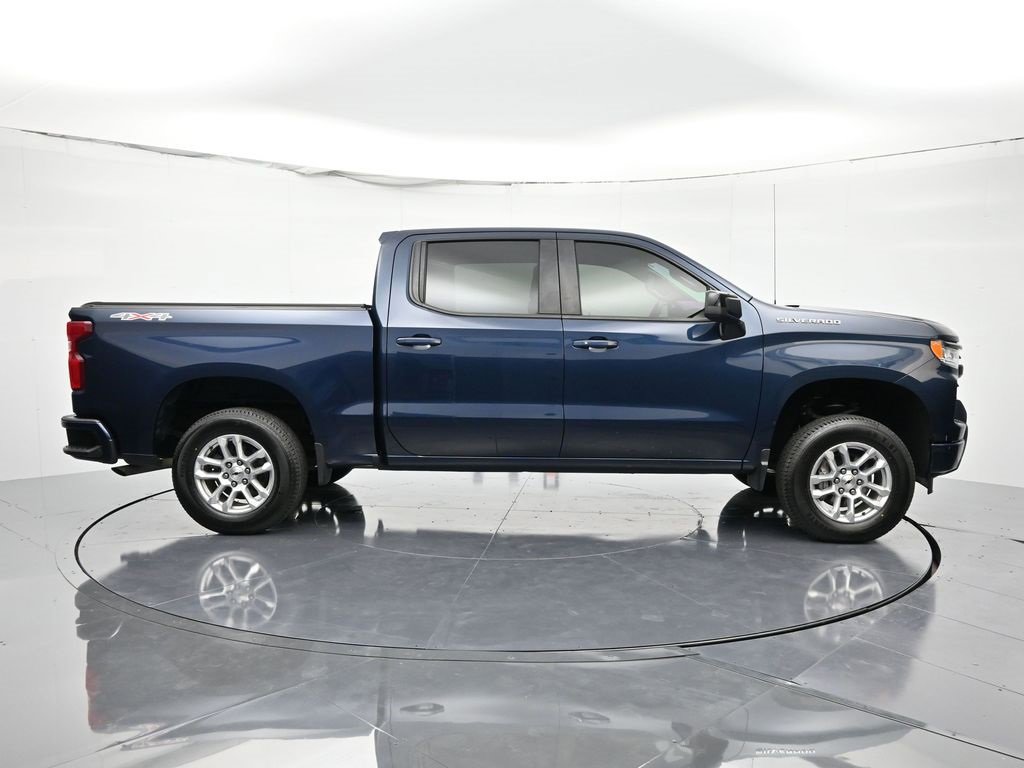 2022 Chevrolet Silverado 1500 RST photo 4