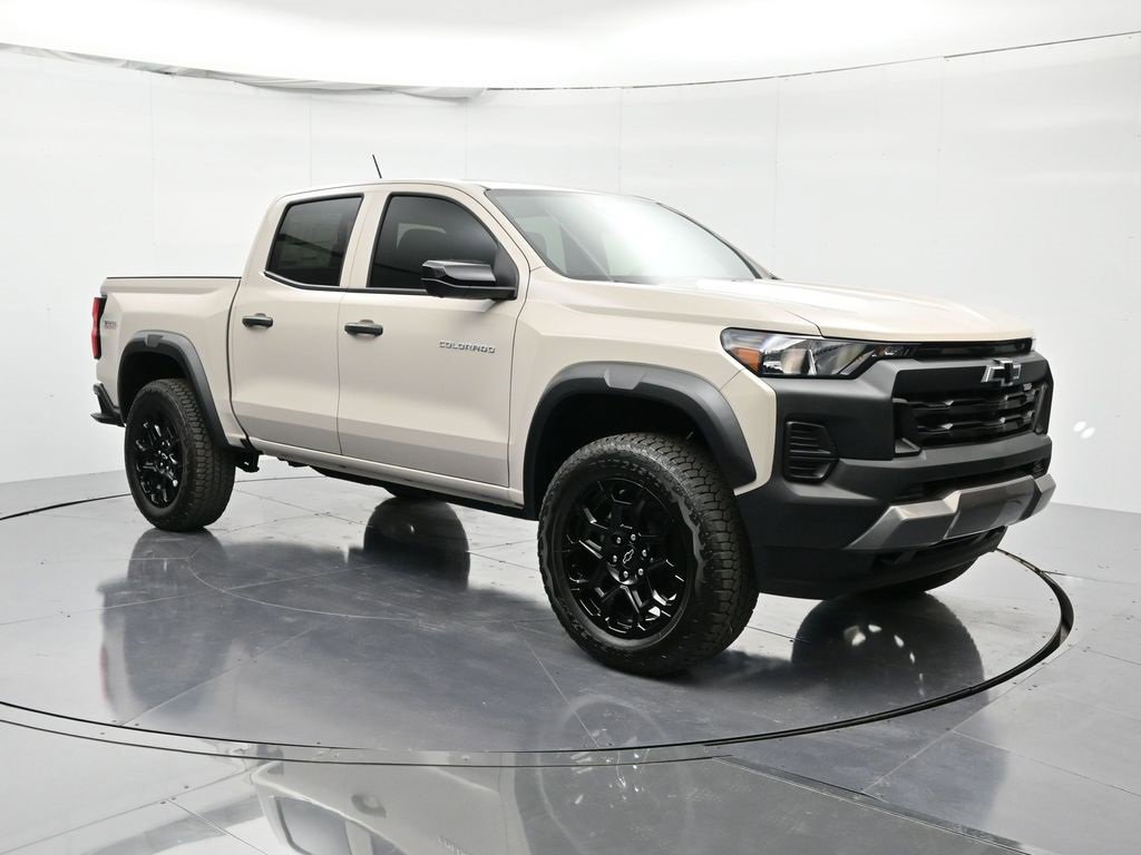 2026 Chevrolet Colorado Trail Boss photo 3