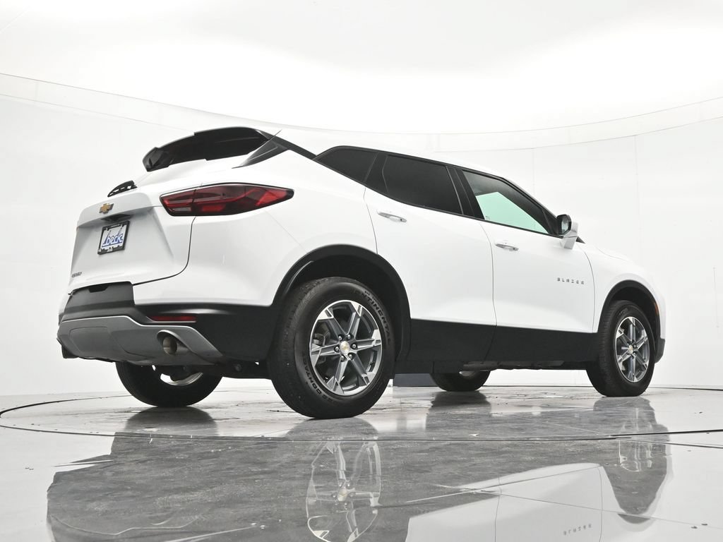 2025 Chevrolet Blazer 2LT - Photo 40