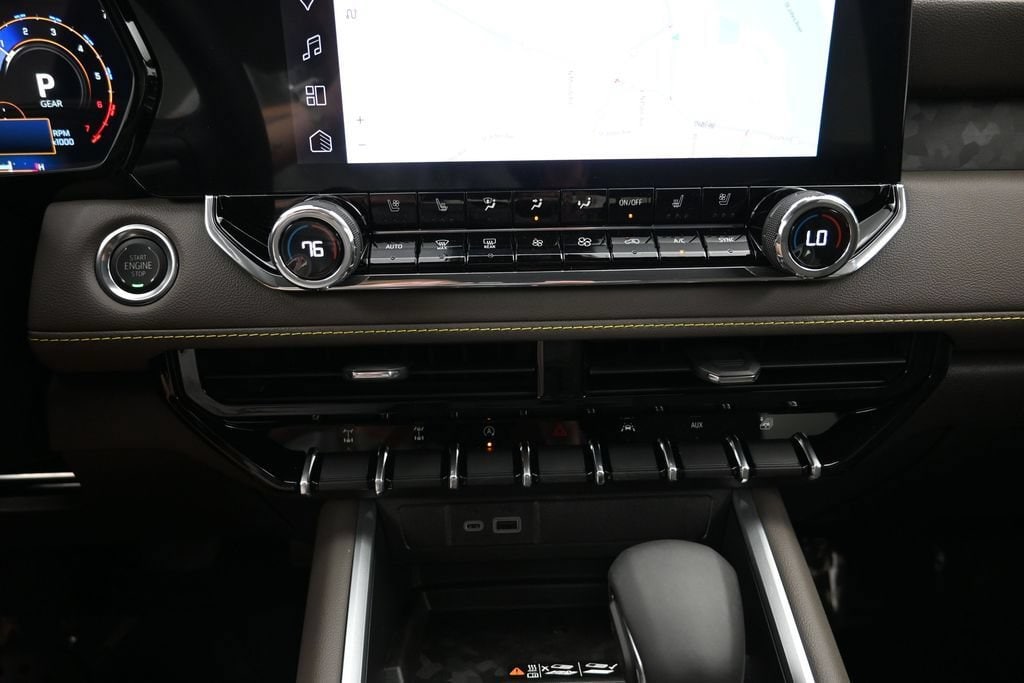 2026 Chevrolet Colorado ZR2 - Photo 17