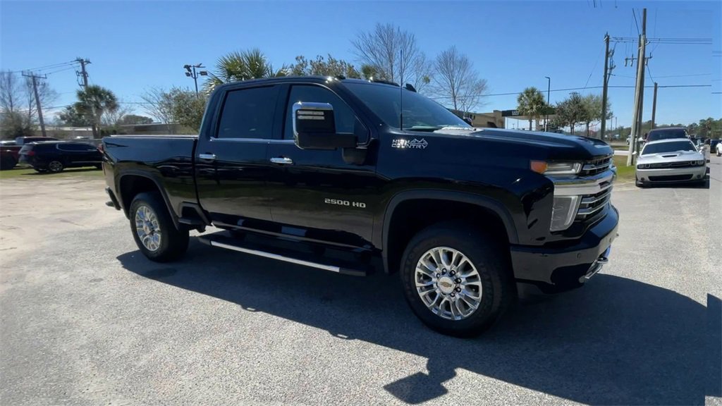 2021 Chevrolet Silverado 2500HD High Country photo 2