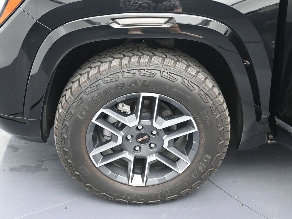 2026 GMC Terrain AT4 - Photo 9