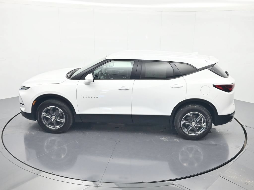 2025 Chevrolet Blazer 2LT - Photo 35
