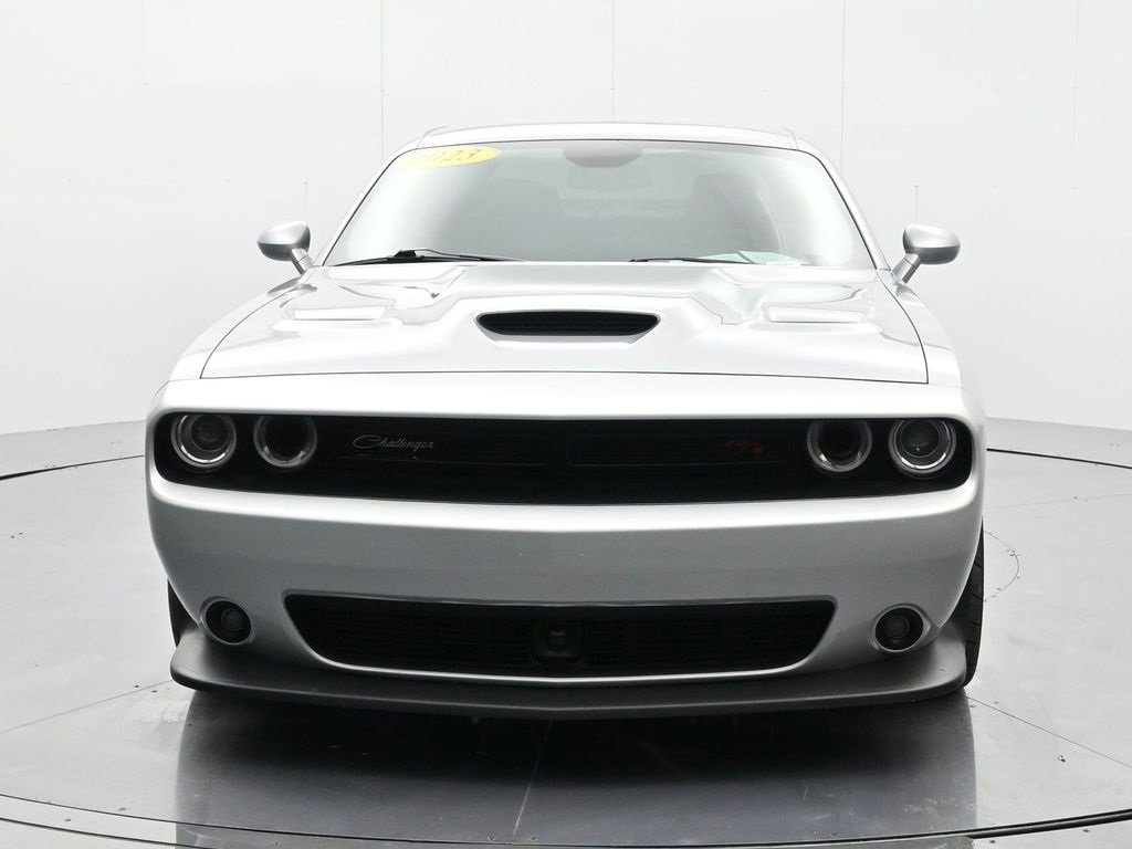 2023 Dodge Challenger R/T Scat Pack photo 2