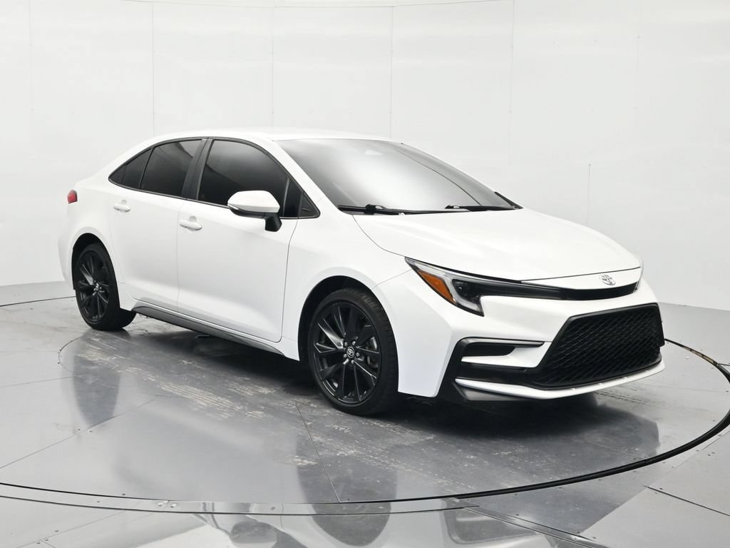 Used 2023 Toyota Corolla SE Sedan