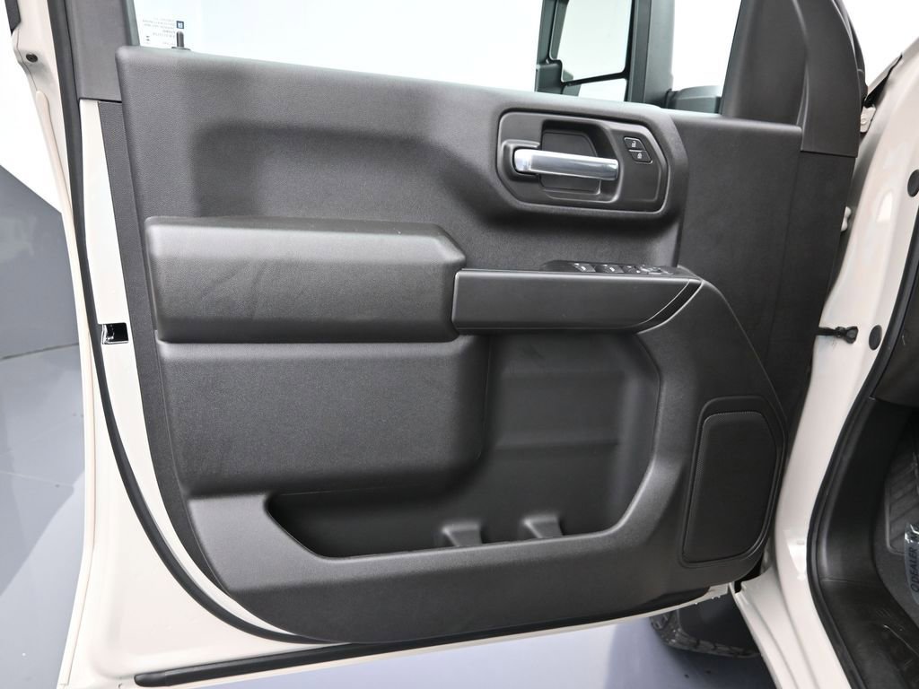 2026 Chevrolet Silverado 2500 HD Custom - Photo 12