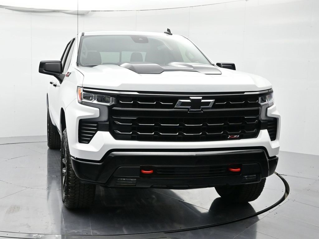 2026 Chevrolet Silverado 1500 LT Trail Boss photo 2
