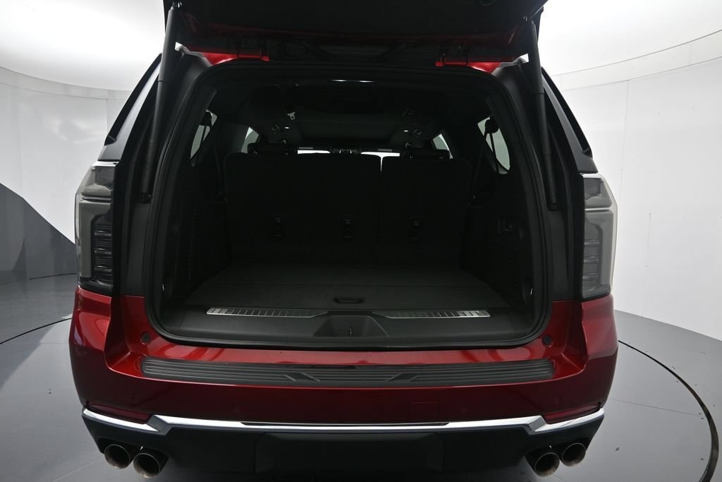 2026 Chevrolet Suburban Premier - Photo 28