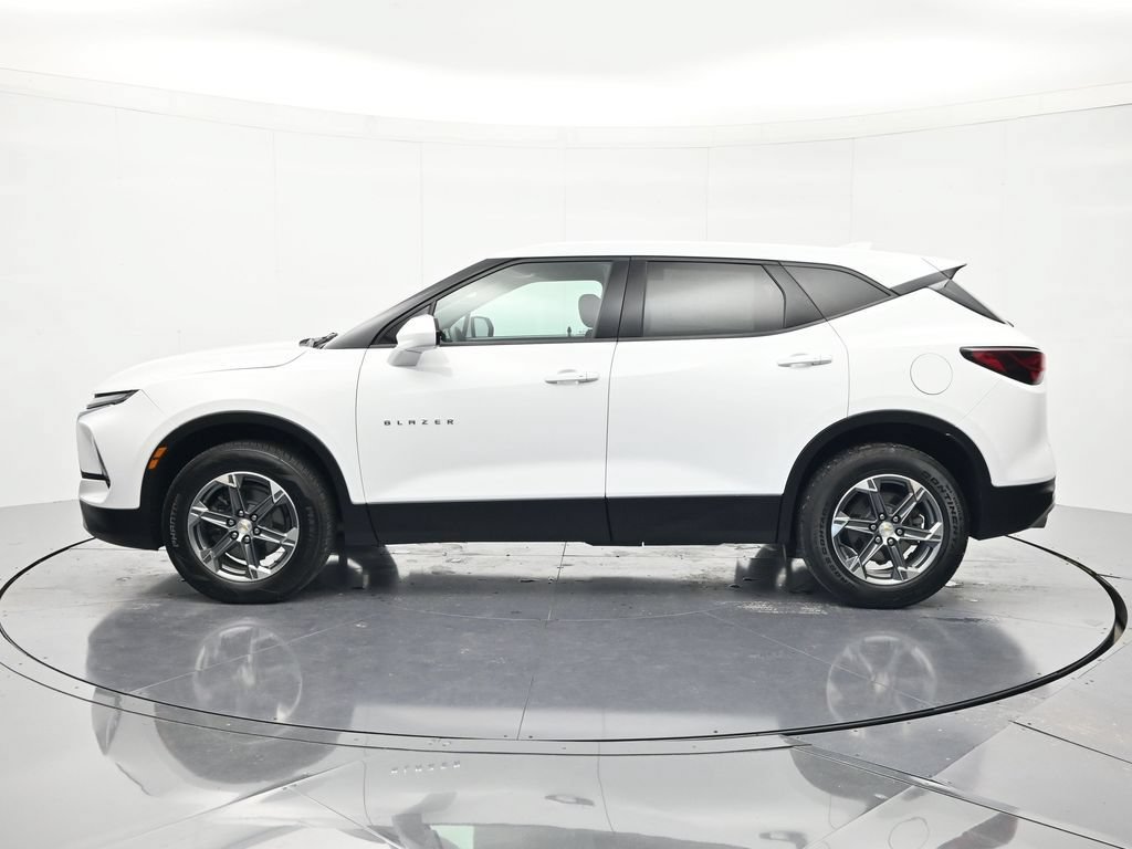 2025 Chevrolet Blazer 2LT - Photo 8