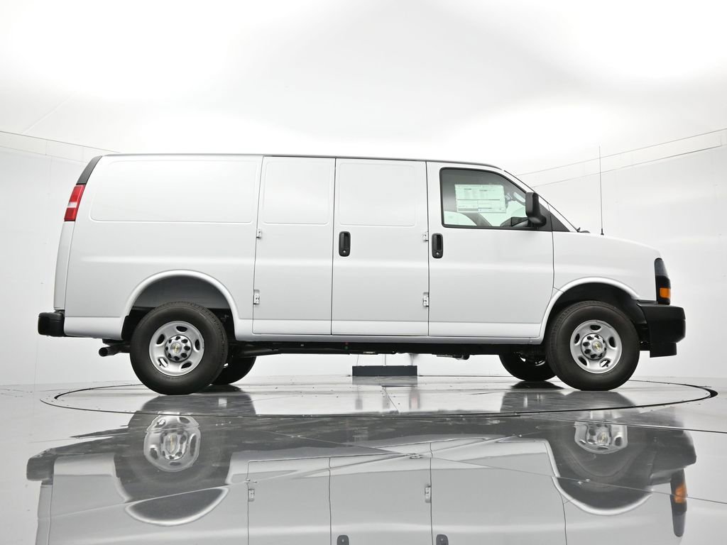 2025 Chevrolet Express Cargo Work Van - Photo 33