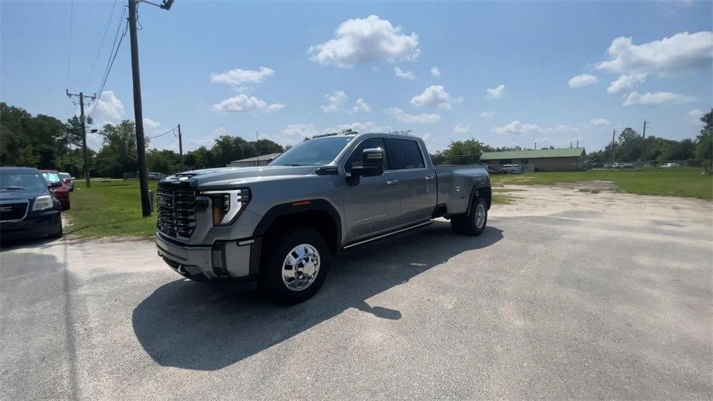 2024 Gmc Sierra 3500 HD Denali Ultimate photo 3