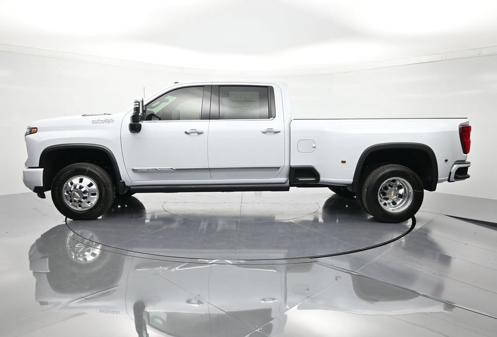 2026 Chevrolet Silverado 3500 HD High Country - Photo 8