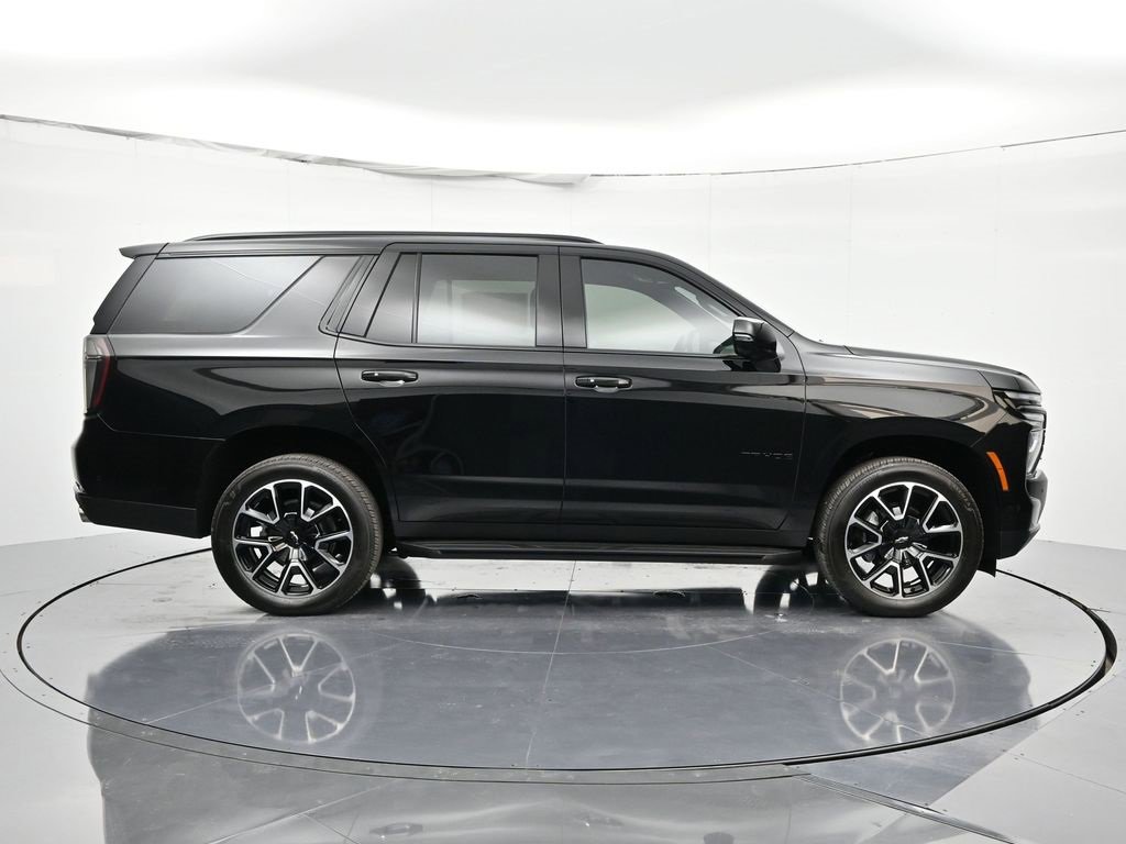 2026 Chevrolet Tahoe RST photo 3