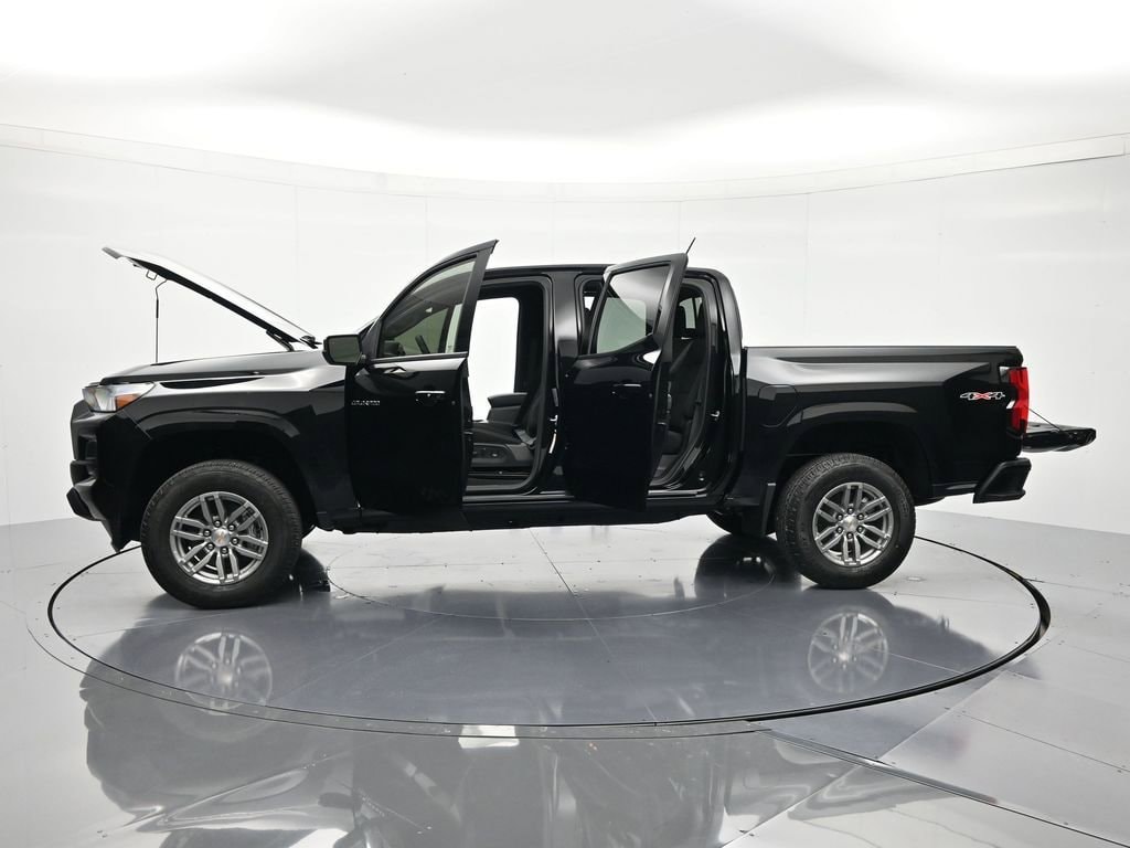 2026 Chevrolet Colorado LT - Photo 46