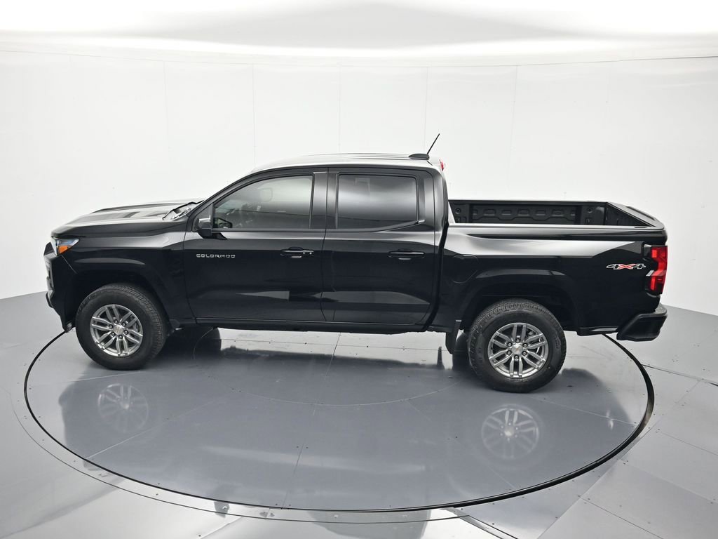 2026 Chevrolet Colorado LT - Photo 35