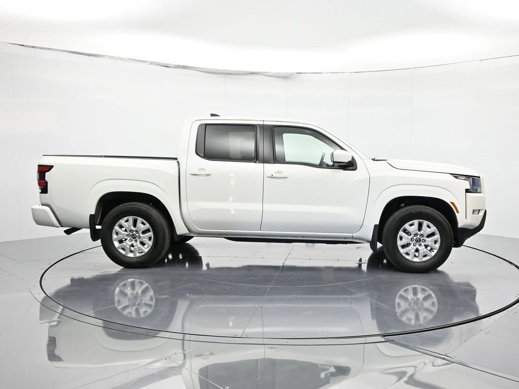 2023 Nissan Frontier SV photo 4
