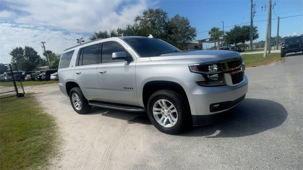 2020 Chevrolet Tahoe LT photo 2