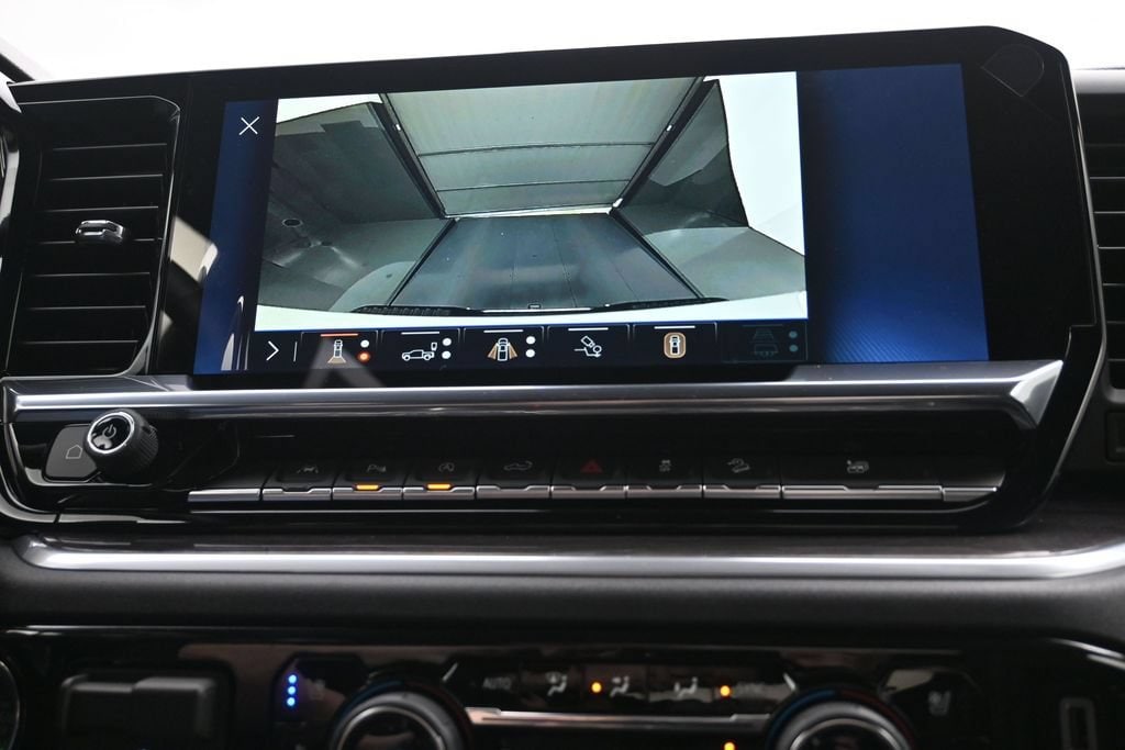2026 Chevrolet Silverado 1500 LTZ - Photo 18