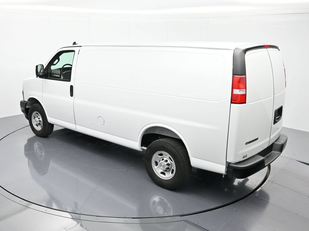 2025 Chevrolet Express Cargo Work Van - Photo 28