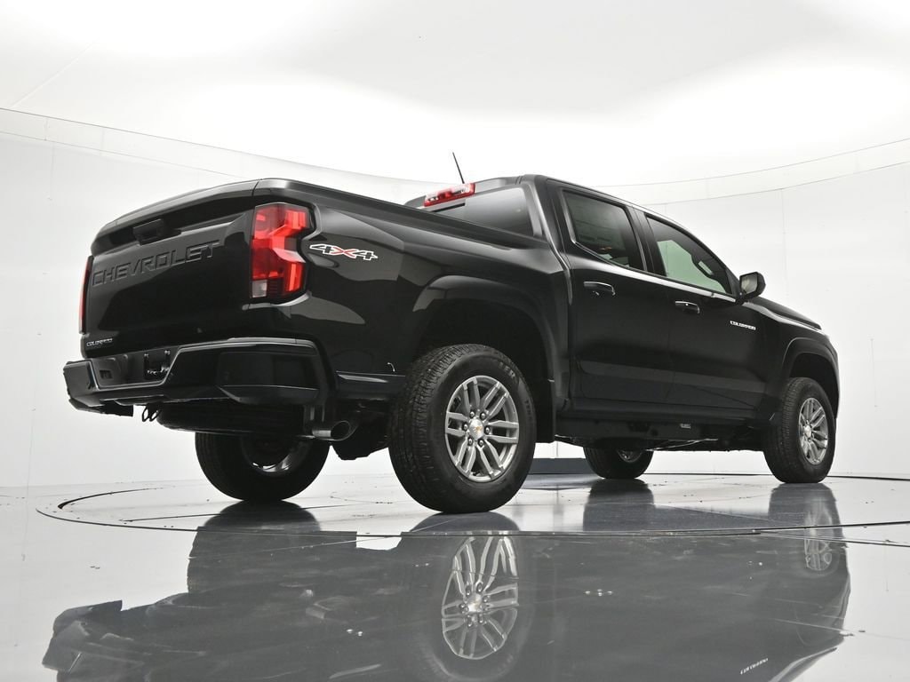 2026 Chevrolet Colorado LT - Photo 40