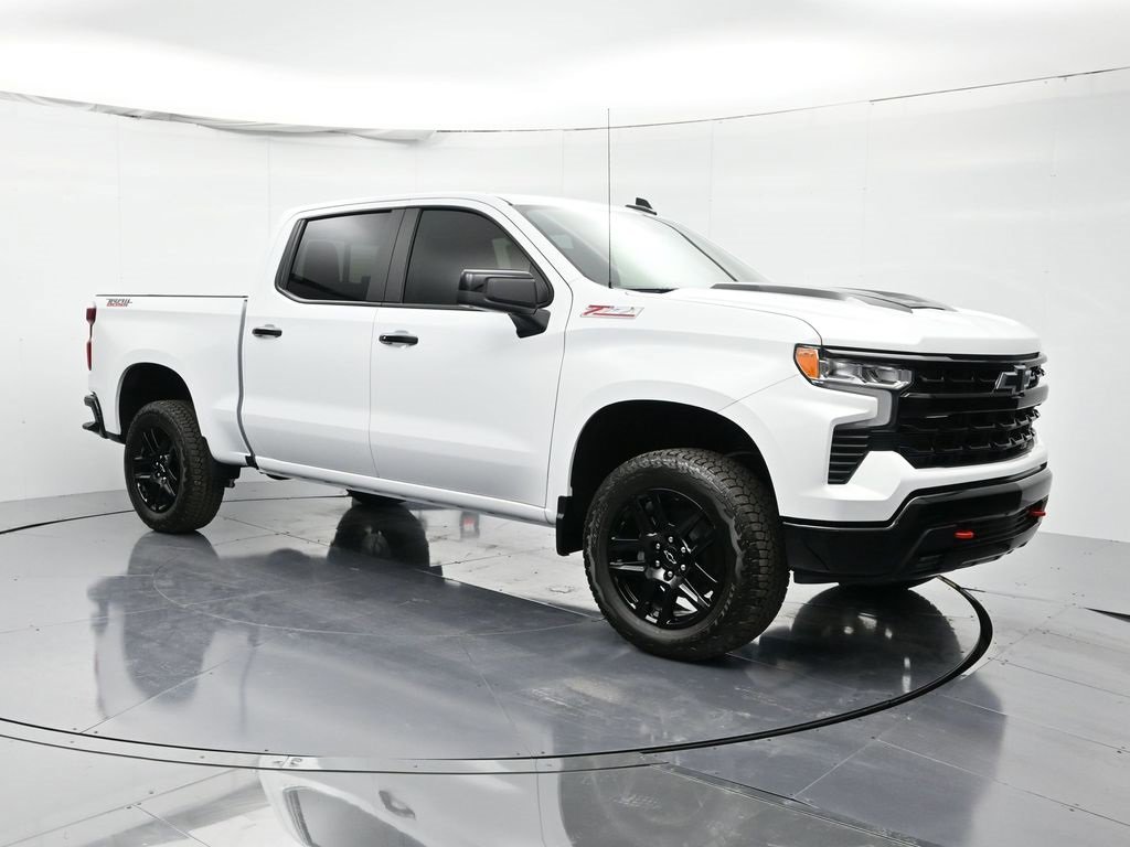2026 Chevrolet Silverado 1500 LT Trail Boss photo 3