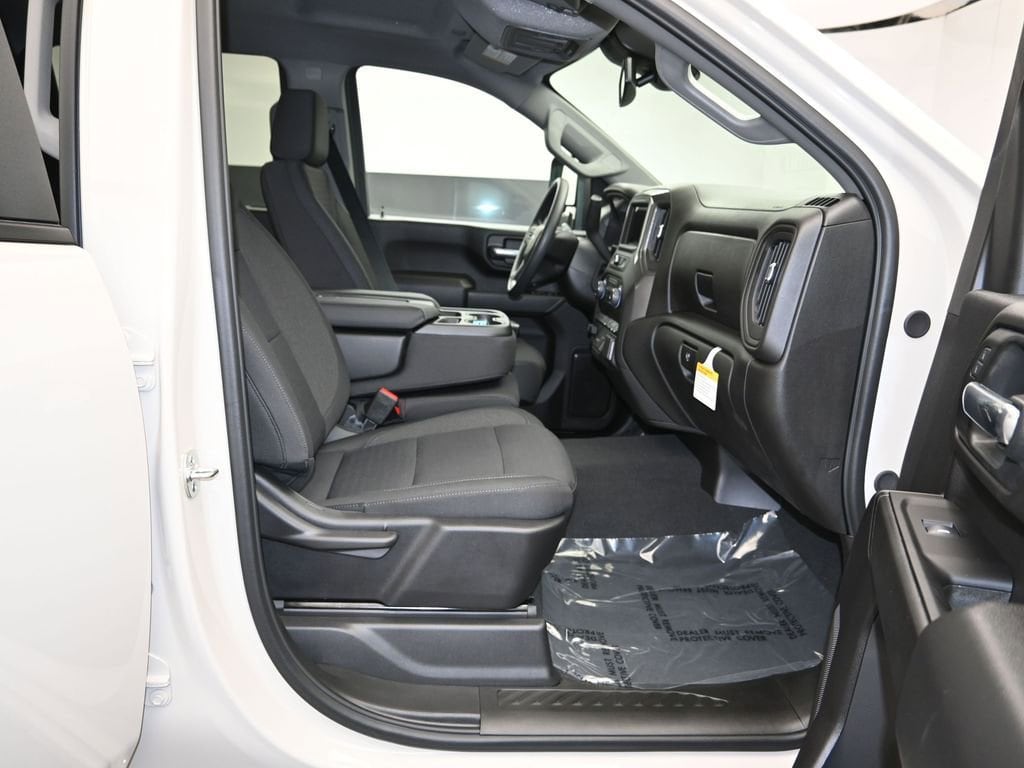 2026 Chevrolet Silverado 2500 HD Custom - Photo 30