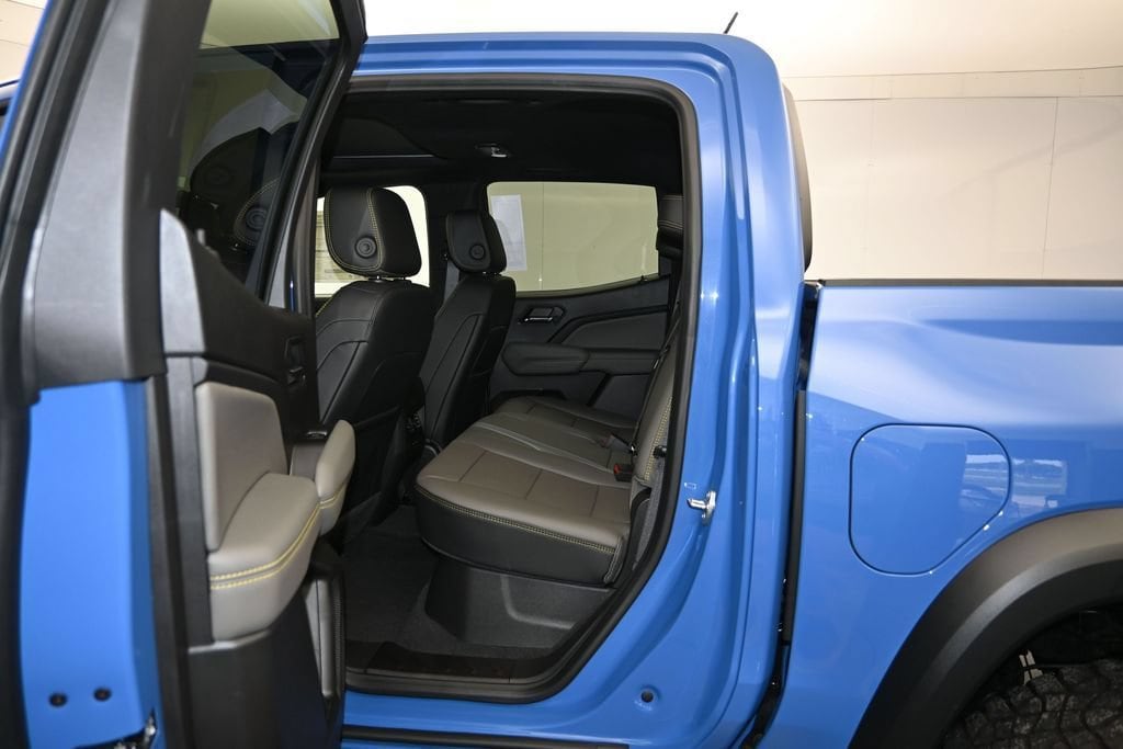 2026 Chevrolet Colorado ZR2 - Photo 23