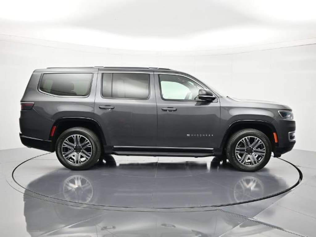 Used 2024 Jeep Wagoneer Series II