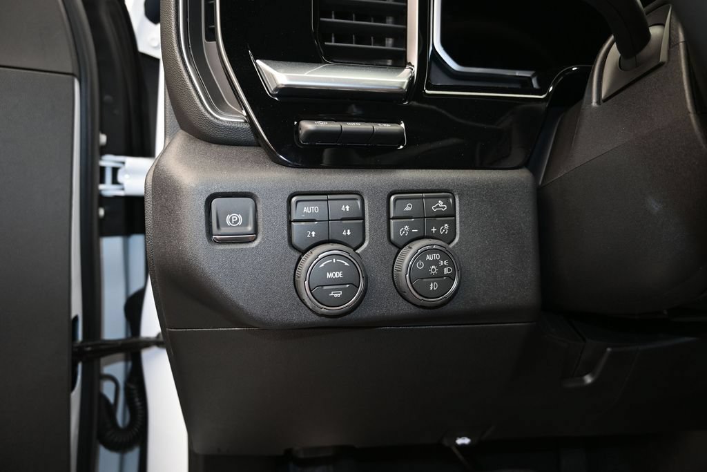 2026 Chevrolet Silverado 3500 HD High Country - Photo 13
