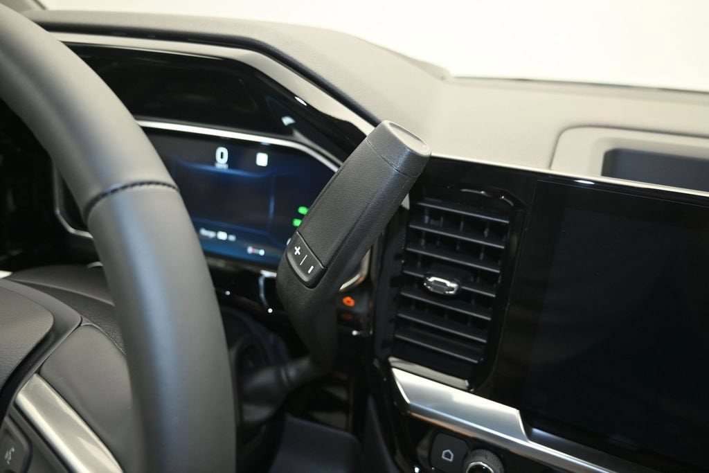 2026 Chevrolet Silverado 1500 LT - Photo 15