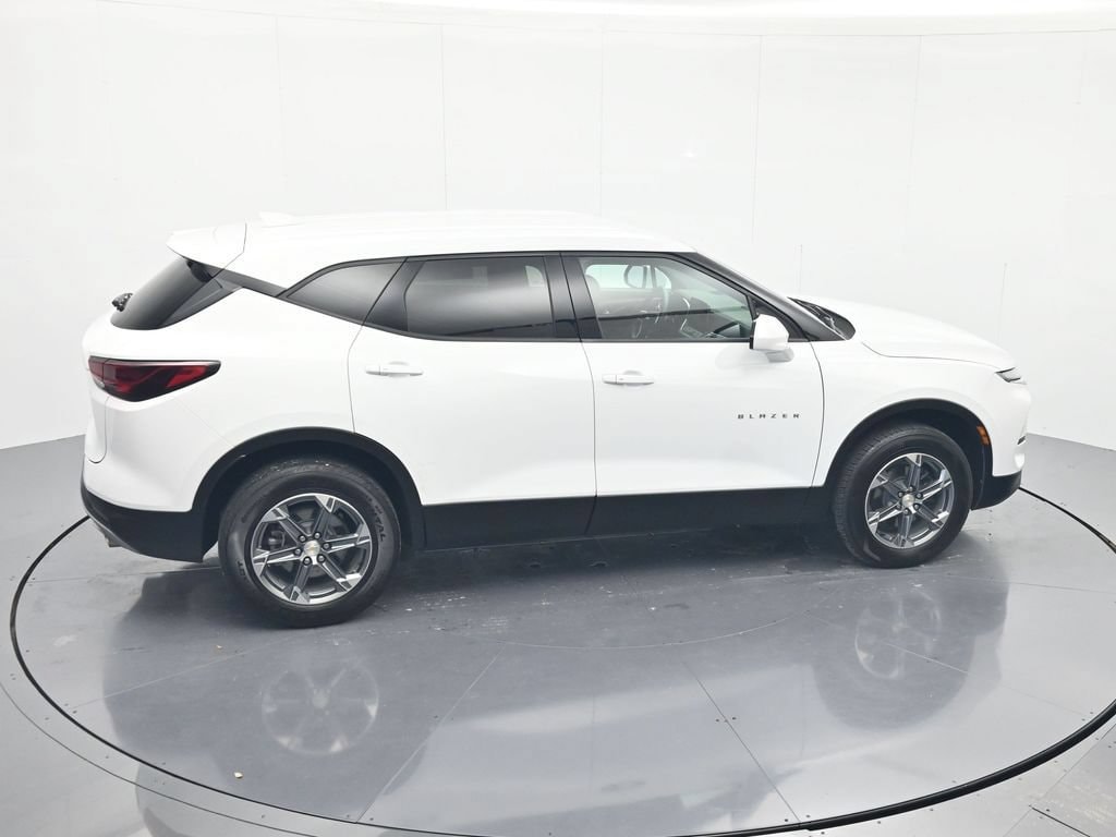 2025 Chevrolet Blazer 2LT - Photo 31