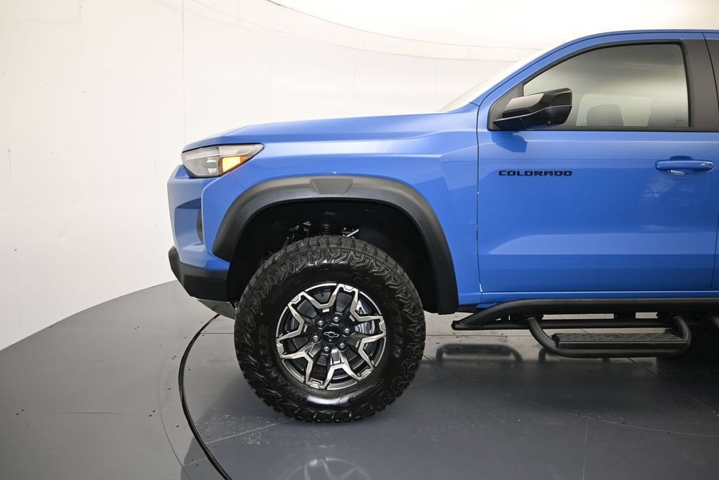 2026 Chevrolet Colorado ZR2 - Photo 9