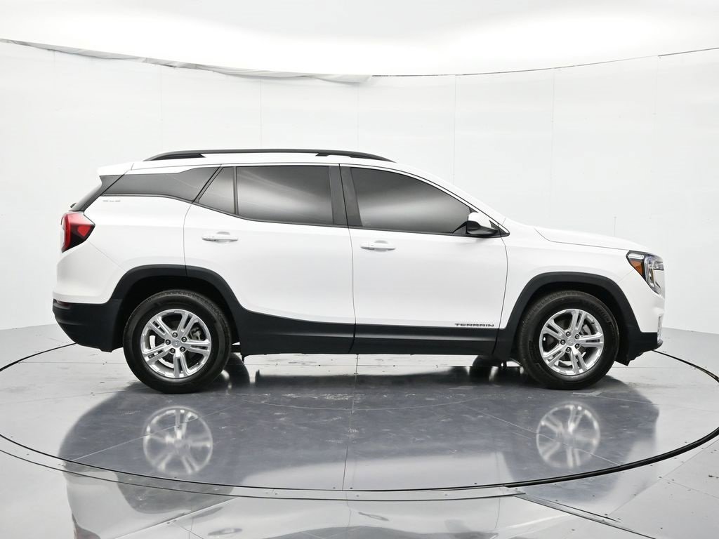 2022 Gmc Terrain SLE photo 4