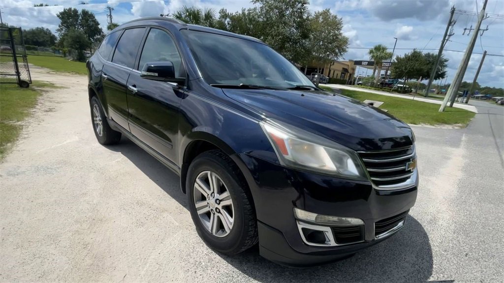 2016 Chevrolet Traverse 2LT photo 2