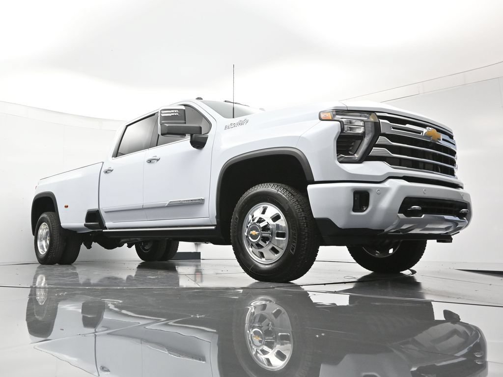 2026 Chevrolet Silverado 3500 HD High Country - Photo 41