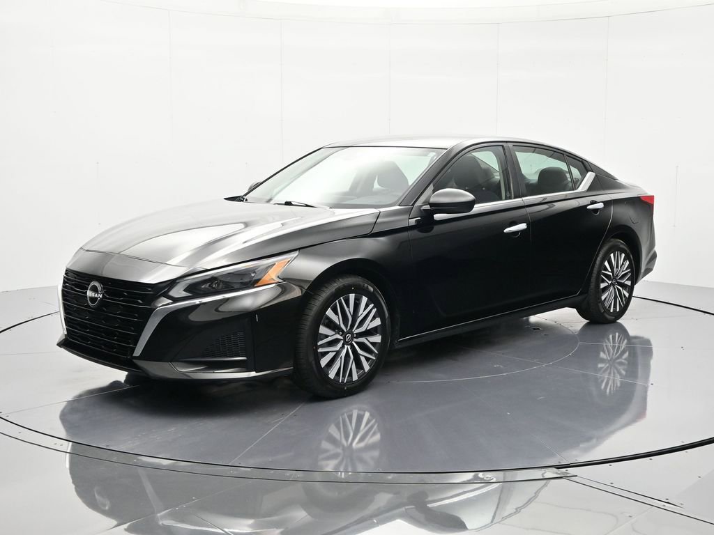 2024 Nissan Altima SV