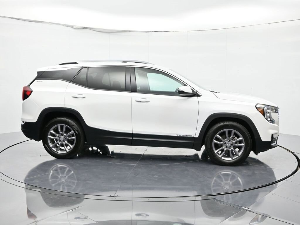 Certified 2024 GMC Terrain SLT SUV
