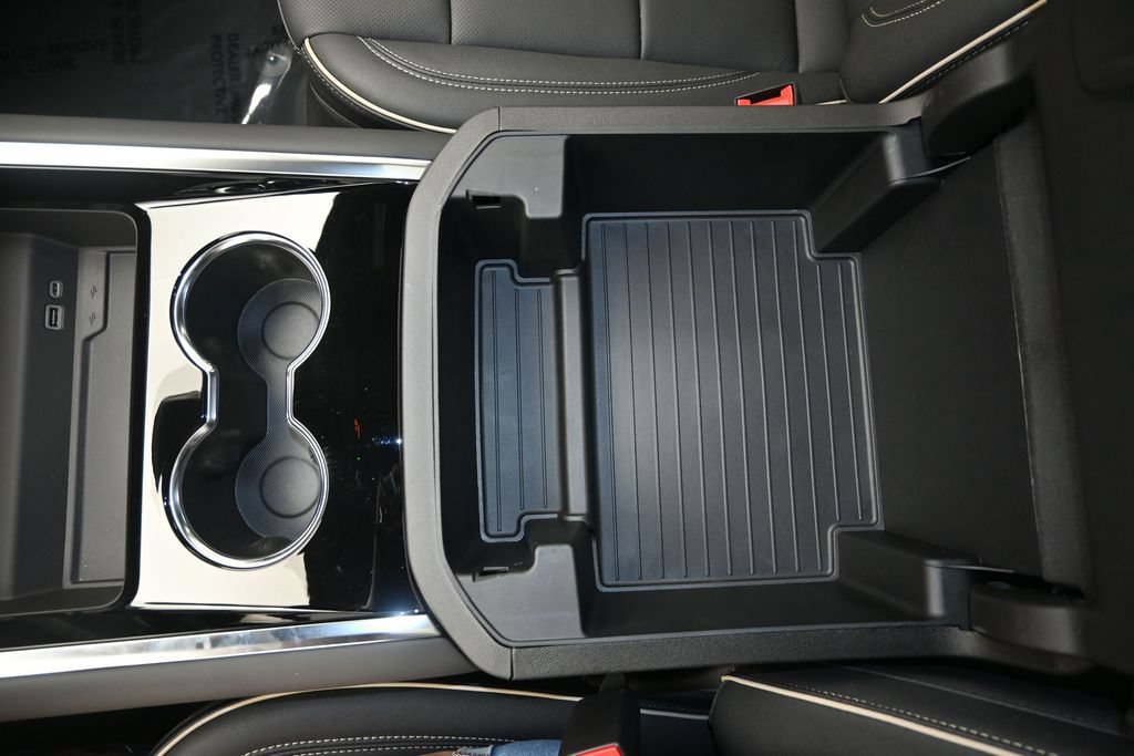 2026 Chevrolet Suburban Premier - Photo 21