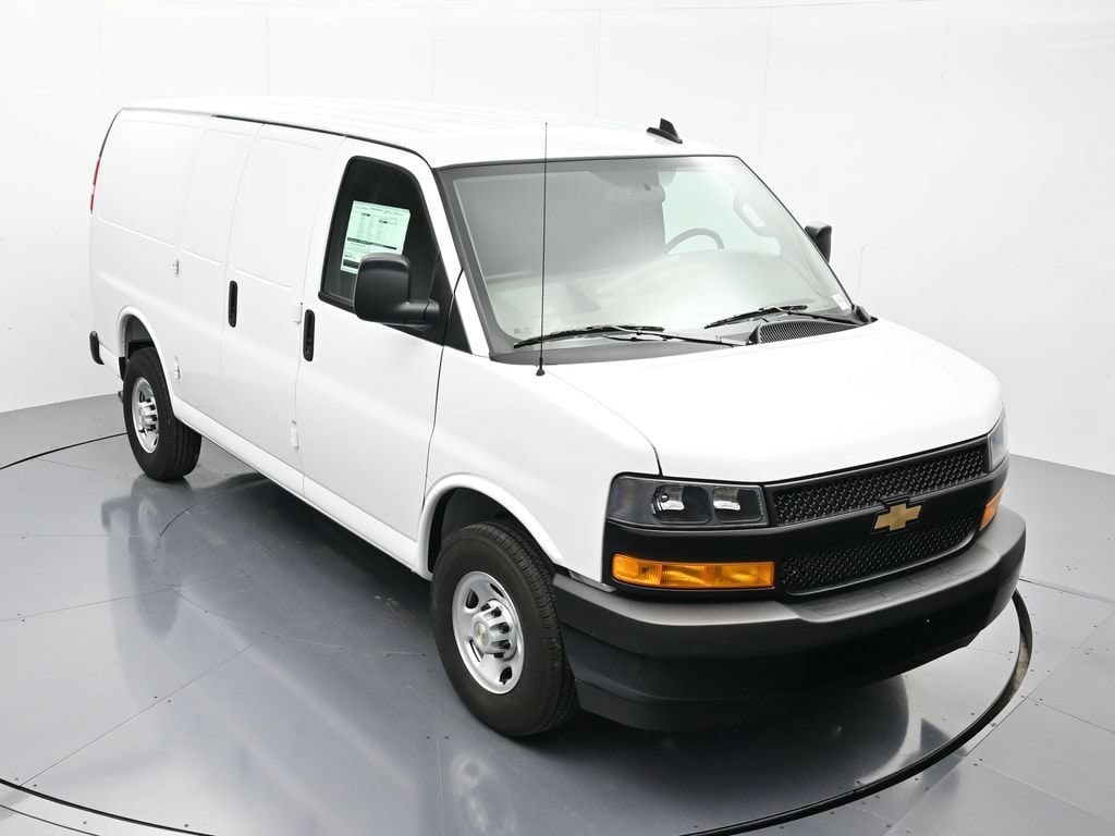 2025 Chevrolet Express Cargo Work Van - Photo 24