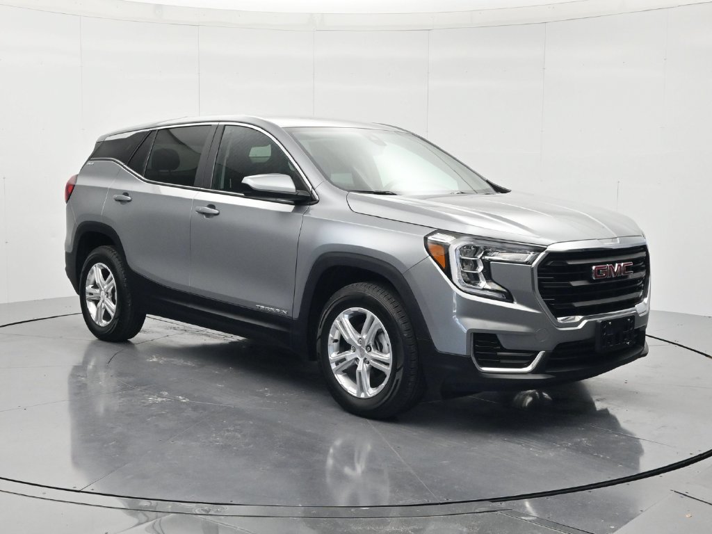 Used 2024 GMC Terrain SLE SUV