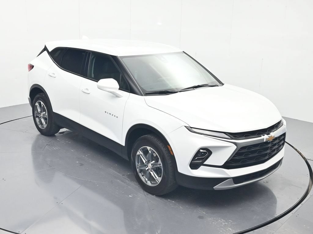 2025 Chevrolet Blazer 2LT - Photo 30