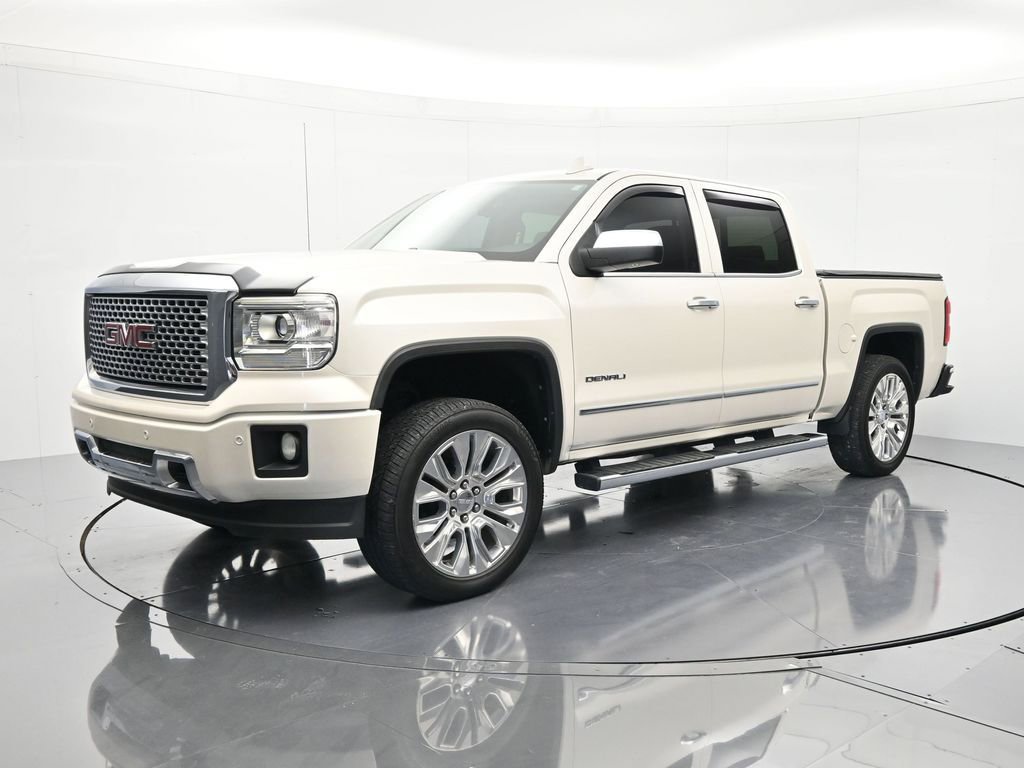 2015 GMC Sierra 4WD Crew Cab Standard Box's photo
