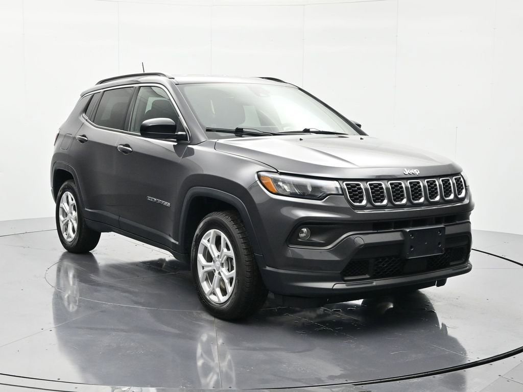 Used 2024 Jeep Compass Latitude