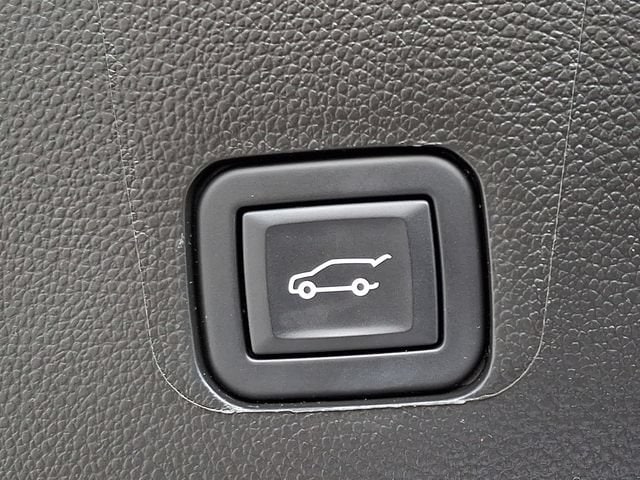 2023 Chevrolet Traverse 1LT - Photo 29