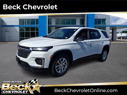 2023 Chevrolet Traverse LS SUV