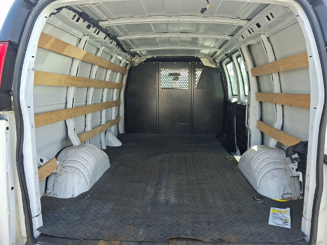 2023 Chevrolet Express Cargo Work Van - Photo 26