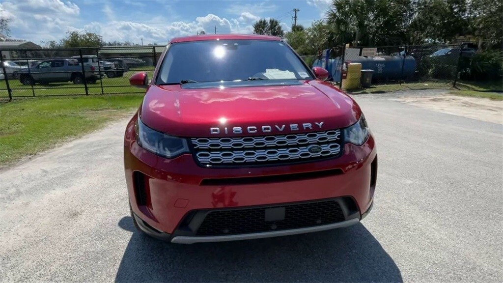 2020 Land Rover Discovery Sport SE photo 3