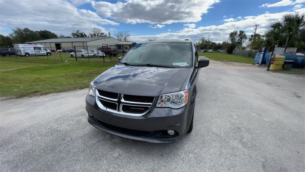 2018 Dodge Grand Caravan SXT photo 3