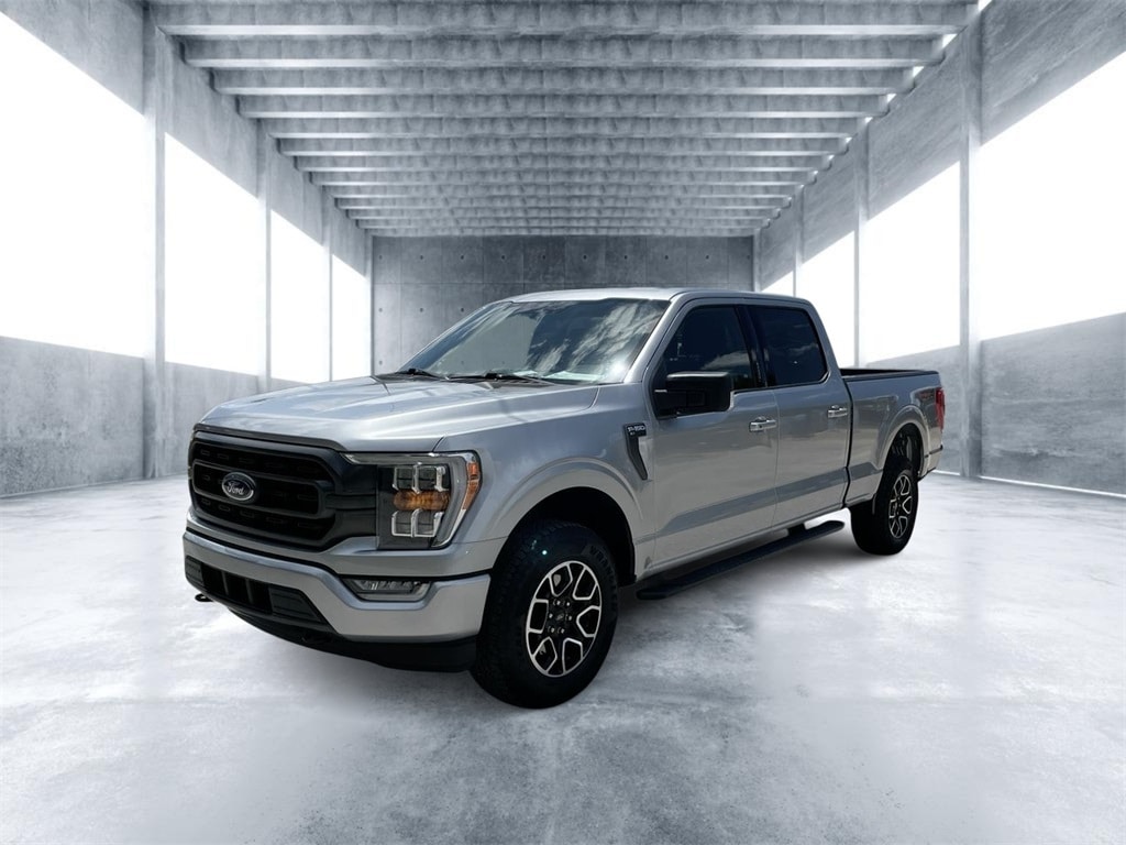 2022 Ford F-150 XLT's photo