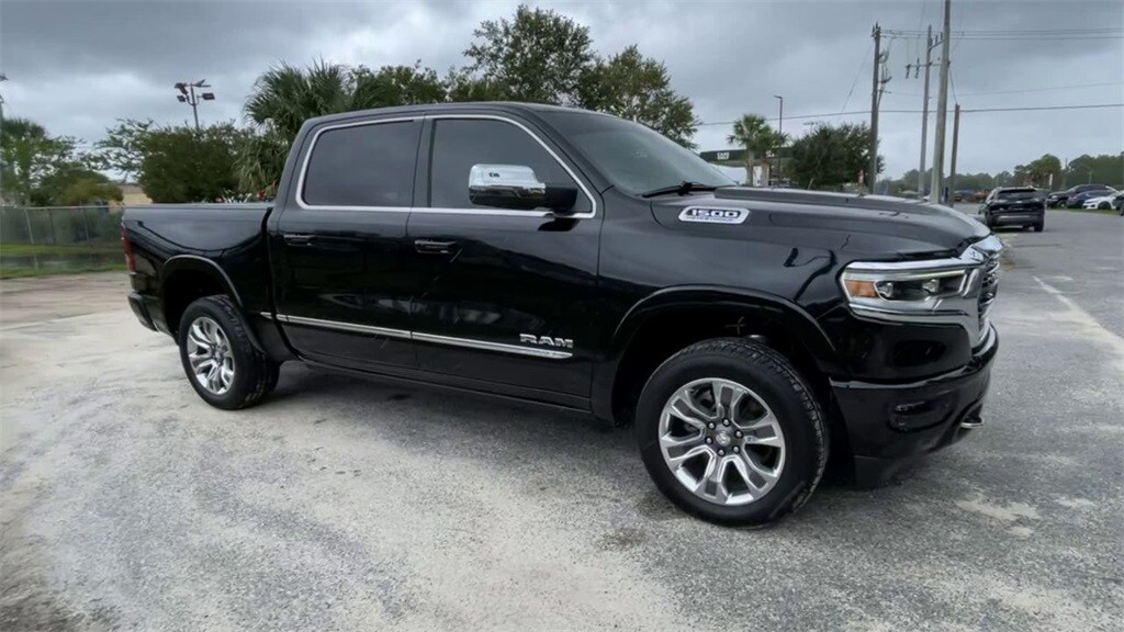 2023 Ram 1500 Limited photo 2